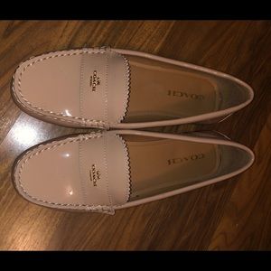 Very gently worn COACH pan leather loafer Nude